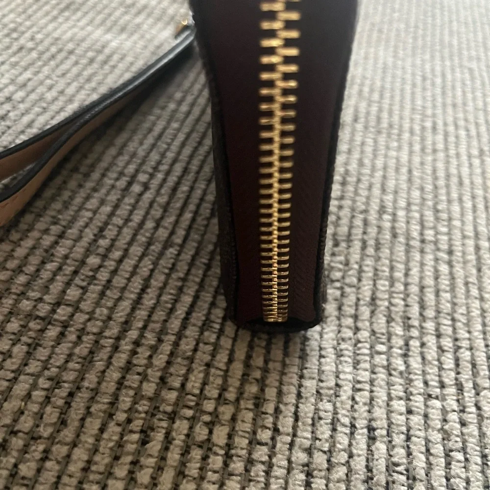 Brown Micheal Kors Wristlet Wallet with Gold Accents - Picture 3 of 10